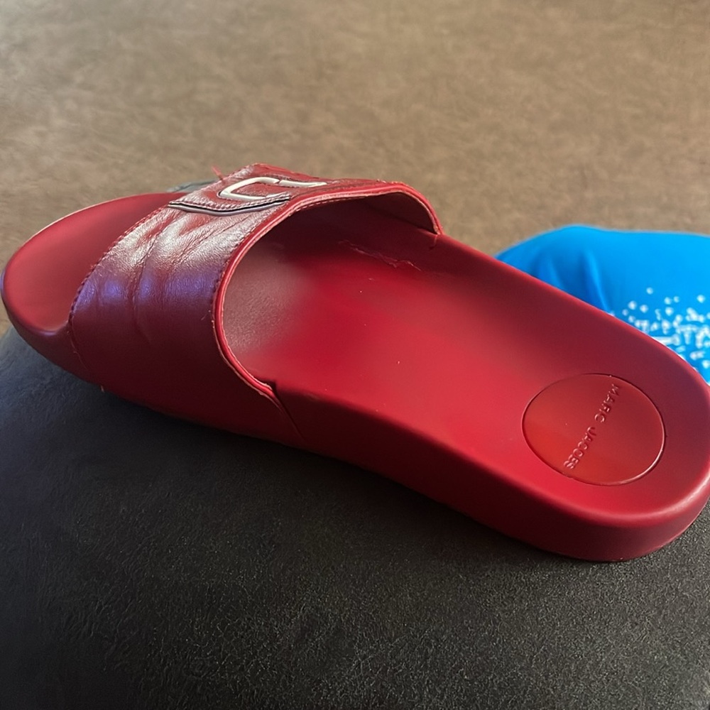 Marc Jacob slides - Picture 7 of 8
